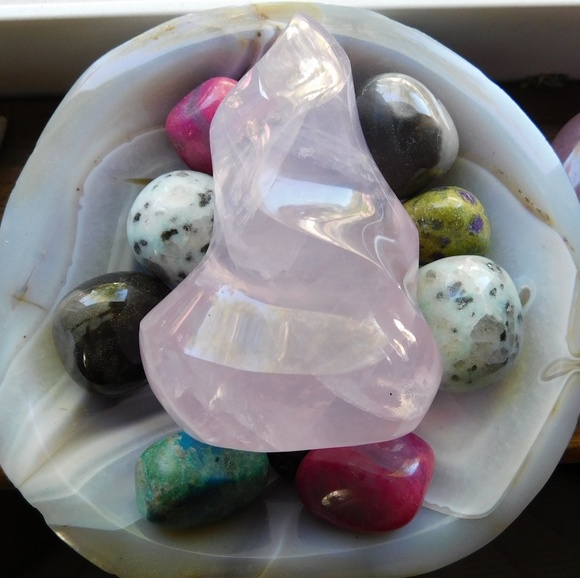 Amazing rose quartz flame - Picture 2 of 3